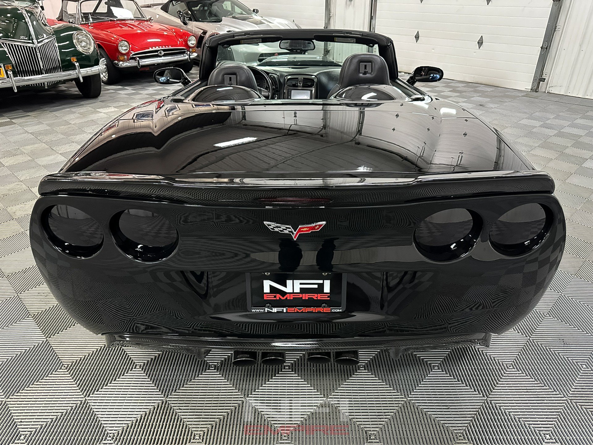 Used 2006 Chevrolet Corvette Coupe w/ Preferred Equipment Group RWD image 16