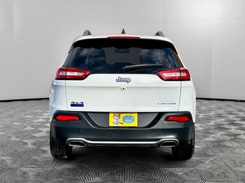 Used 2016 Jeep Cherokee Limited image 6