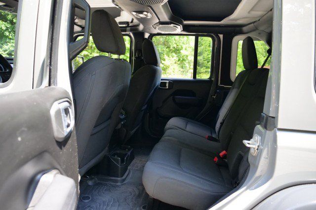 Used 2023 Jeep Wrangler Unlimited Sport AWD/4WD image 24