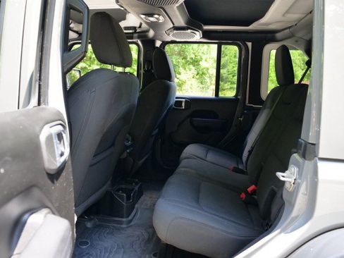 Used 2023 Jeep Wrangler Unlimited Sport AWD/4WD image 24
