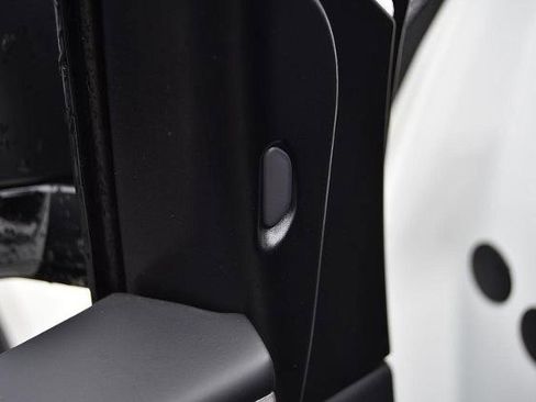 Certified 2024 Nissan Murano SV image 10