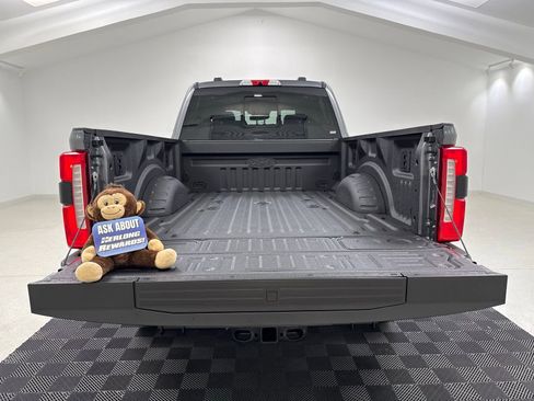 New 2026 Ford F250 Lariat w/ Black Appearance Package AWD/4WD image 7