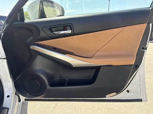 Used 2014 Lexus IS 250 AWD image 23