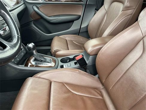 Used 2016 Audi Q3 2.0T Premium Plus w/ Technology Package image 29