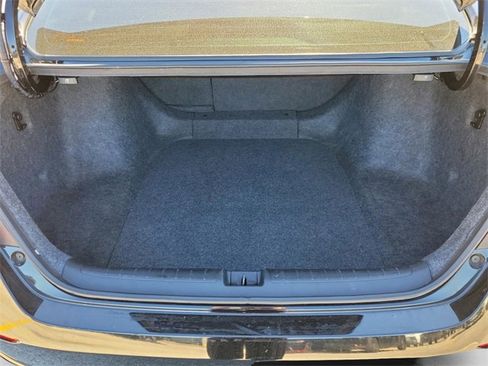 Used 2021 Honda Accord Sport image 8