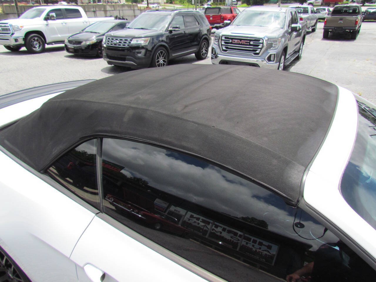 Used 2017 Ford Mustang GT Premium RWD image 24
