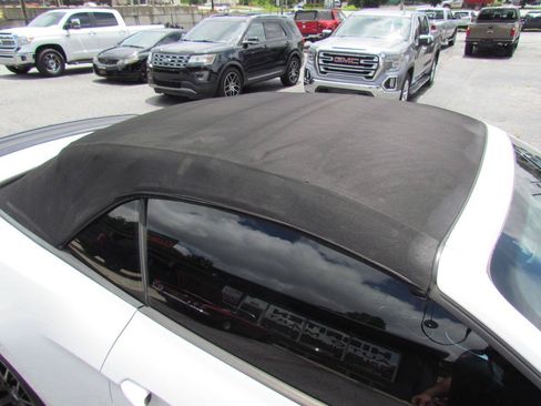 Used 2017 Ford Mustang GT Premium RWD image 24