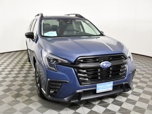 Used 2024 Subaru Ascent Onyx Edition AWD/4WD image 3