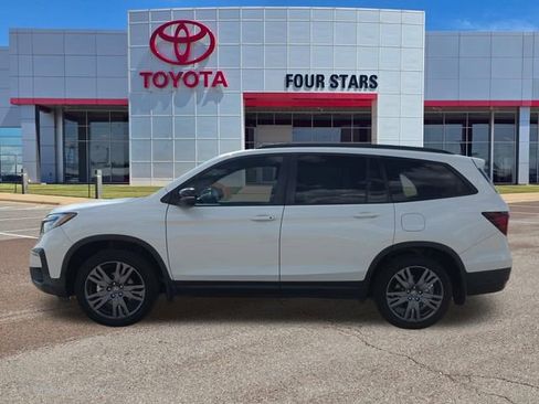 Used 2022 Honda Pilot Sport image 1