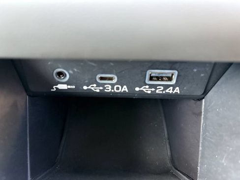 Used 2024 Subaru Outback Premium AWD/4WD image 6