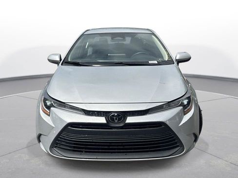 Used 2024 Toyota Corolla LE FWD image 3