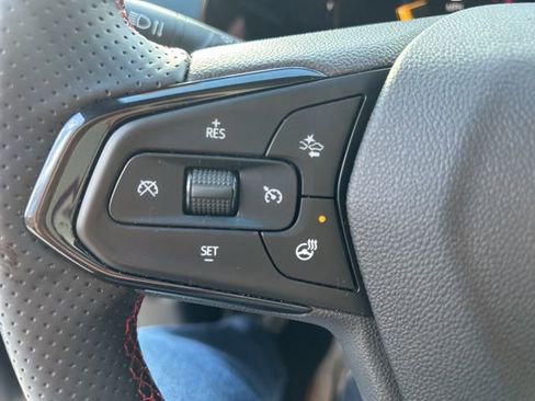 Certified 2024 Chevrolet Trax RS w/ Driver Confidence Package image 22