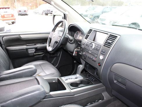 Used 2010 Nissan Armada SE image 12