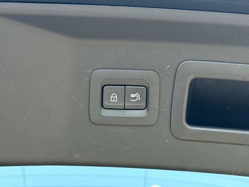 Certified 2025 MAZDA CX-90 3.3 Turbo w/ Preferred Package image 12