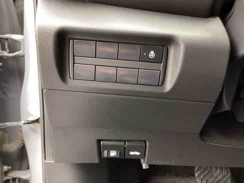 Used 2023 Nissan Kicks SR w/ SR Premium Package FWD image 26