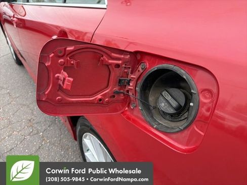 Used 2014 Toyota Camry XLE w/ Leather Package image 10