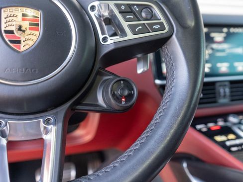 Certified 2020 Porsche Cayenne Turbo image 22