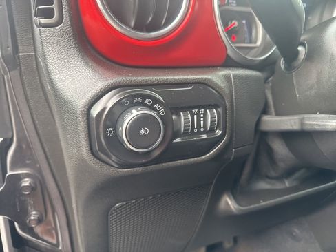 Used 2021 Jeep Wrangler Unlimited Rubicon image 17