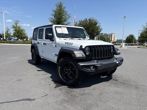 Used 2023 Jeep Wrangler Unlimited Sport AWD/4WD image 2