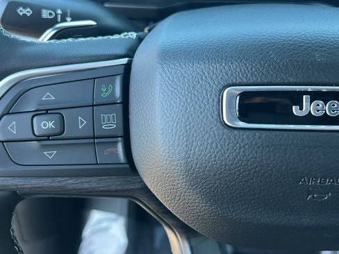 New 2025 Jeep Grand Cherokee Limited w/ Trailer Tow Package image 19