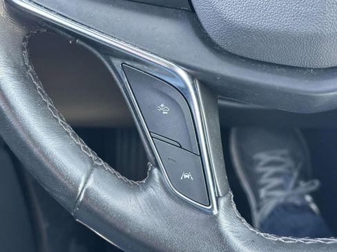 Used 2023 Cadillac XT5 Luxury image 24