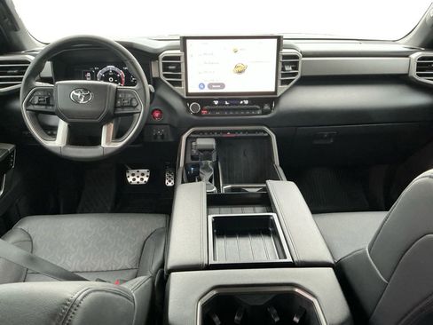 Used 2025 Toyota Tundra Limited image 17