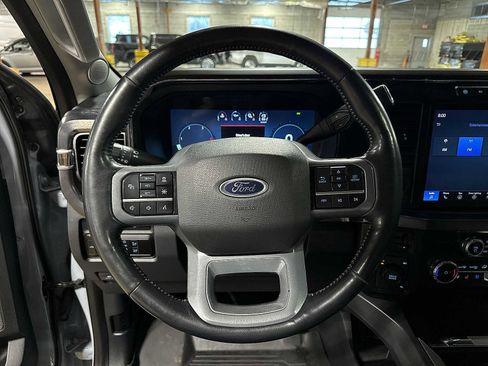 Used 2024 Ford F250 Lariat w/ Lariat Ultimate Package image 18