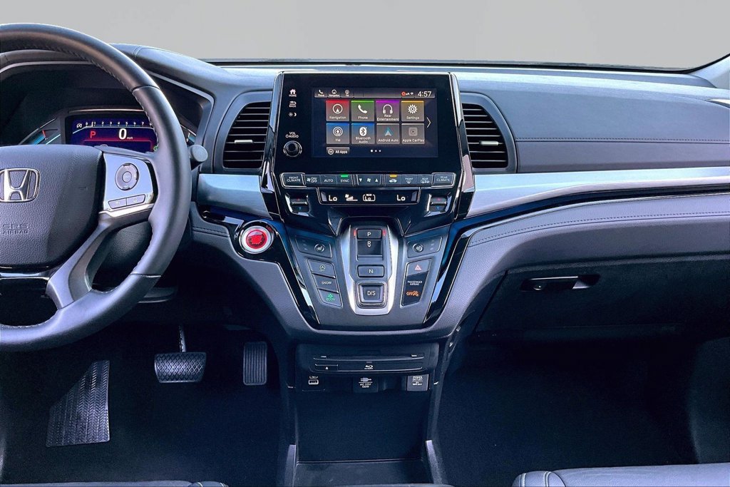 Used 2024 Honda Odyssey Touring image 9