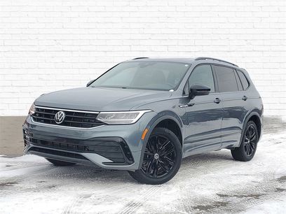 Used 2022 Volkswagen Tiguan SE R-Line