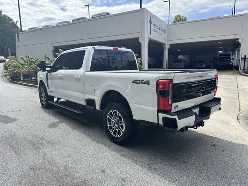 Used 2025 Ford F250 Platinum image 10