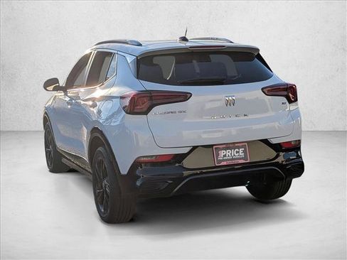 Used 2024 Buick Encore GX Sport Touring FWD image 8
