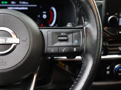 Used 2023 Nissan Pathfinder Platinum AWD/4WD image 15