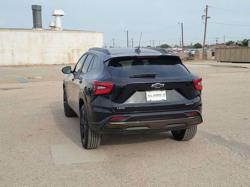 Used 2025 Chevrolet Trax ACTIV FWD image 6
