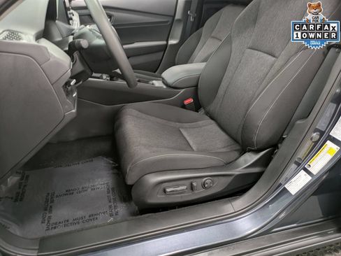 Certified 2025 Honda Accord SE image 10