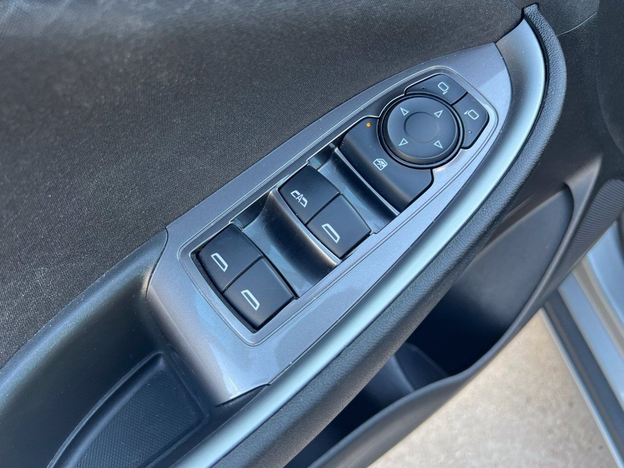 Used 2025 Chevrolet Malibu LT FWD image 14