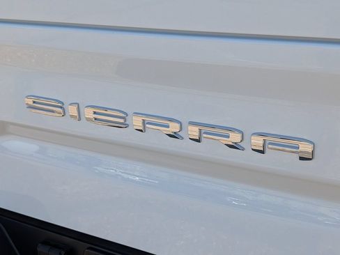New 2026 GMC Sierra 1500 SLT w/ SLT Premium Plus Package AWD/4WD image 14