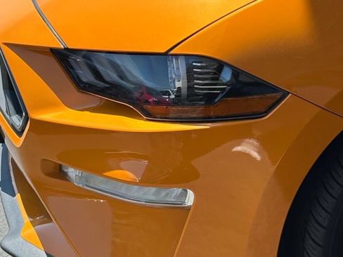 Used 2018 Ford Mustang GT RWD image 8