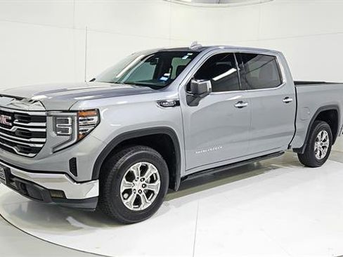 Used 2024 GMC Sierra 1500 SLT RWD image 3