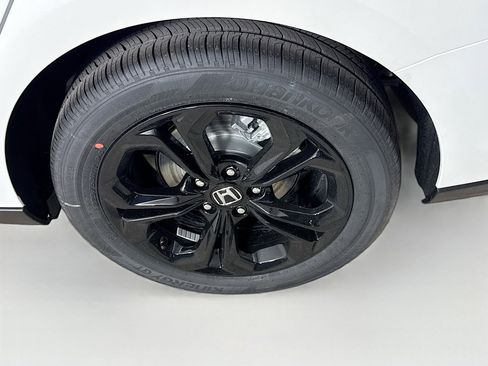 New 2025 Honda Accord SE image 37