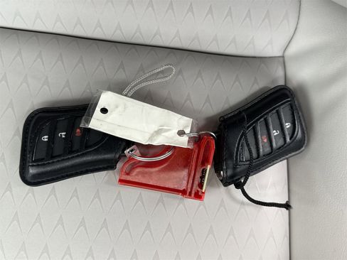 Used 2022 Lexus UX 200 image 46