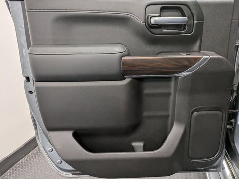 Used 2021 GMC Sierra 1500 SLT image 22