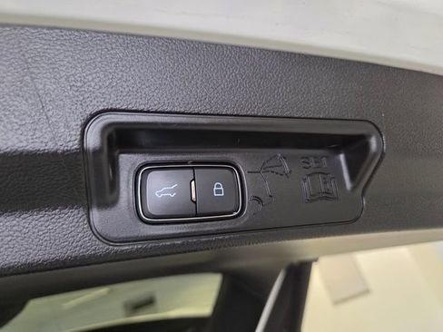 Used 2022 Ford Explorer ST w/ Equipment Group 401A AWD/4WD image 16