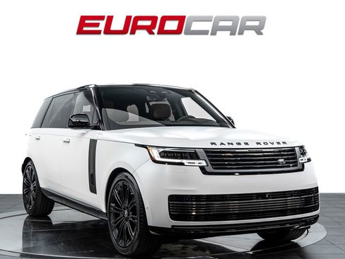 Used 2024 Land Rover Range Rover SV AWD/4WD image 7