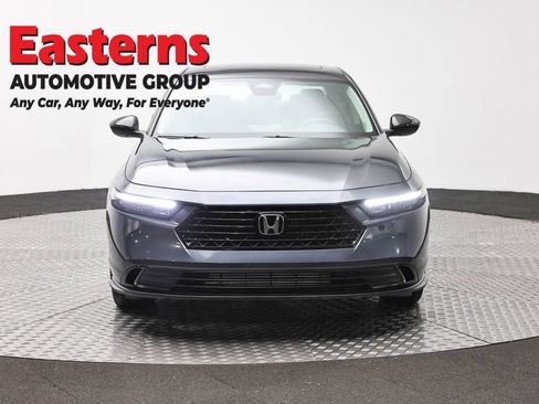 Used 2025 Honda Accord SE image 2
