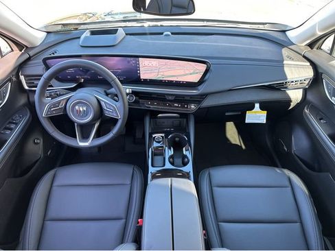 New 2025 Buick Envision Preferred image 4