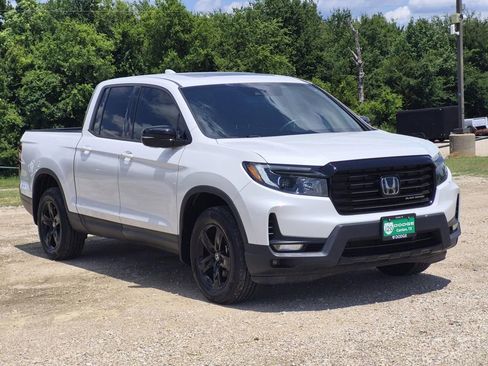 Used 2023 Honda Ridgeline Black Edition image 2