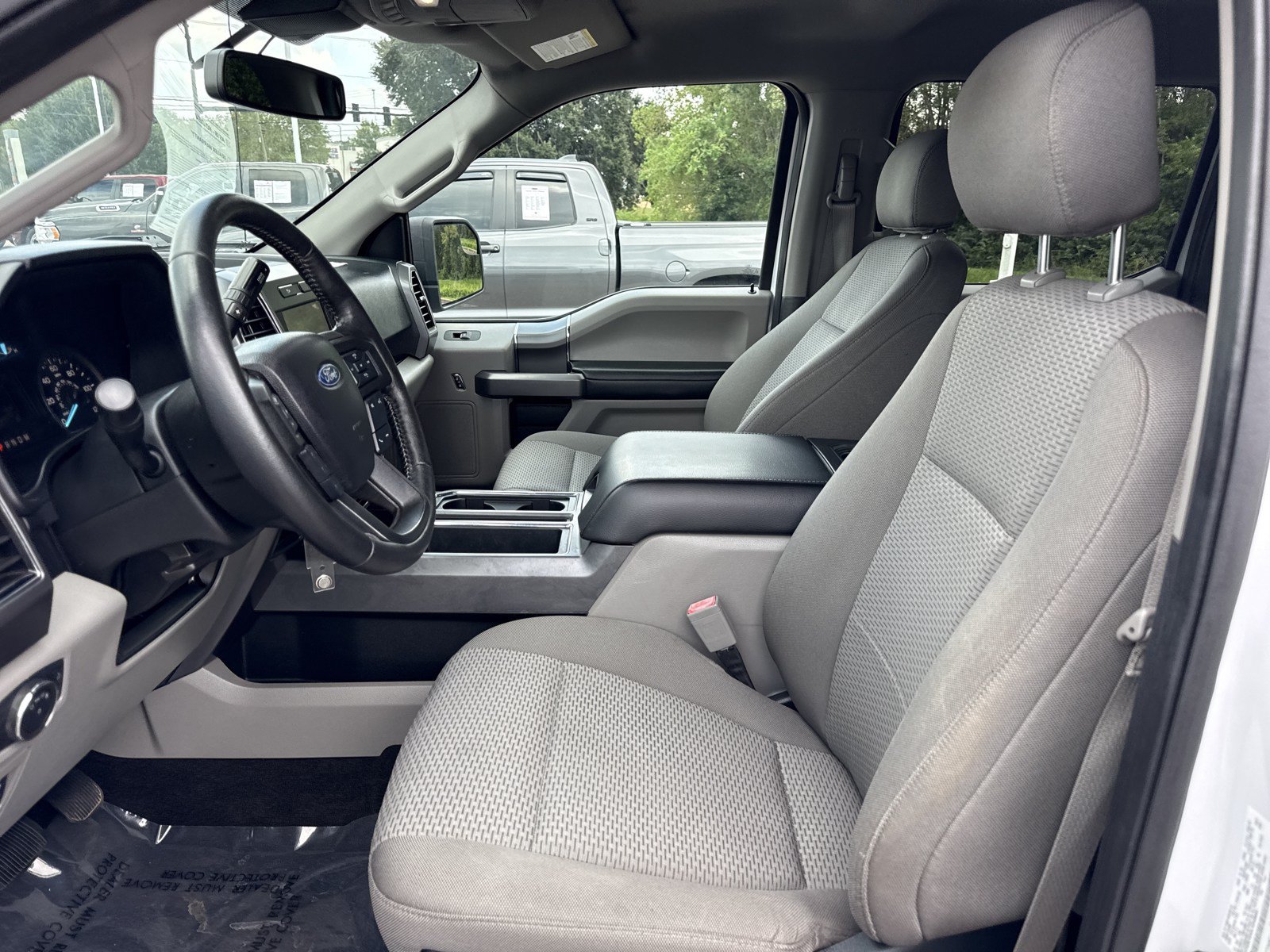 Used 2020 Ford F150 XLT w/ Equipment Group 302A Luxury AWD/4WD image 11
