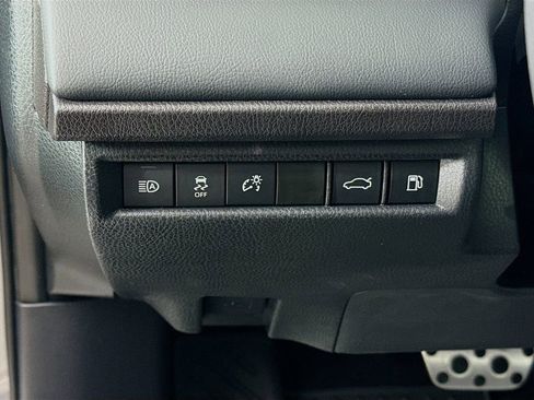 Used 2025 Toyota Camry XSE w/ Premium Package FWD image 10