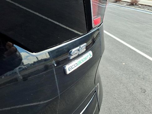 Used 2018 Ford Escape SE image 22