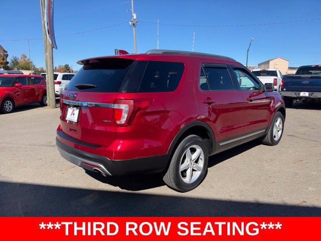 Used 2016 Ford Explorer XLT w/ Equipment Group 202A AWD/4WD image 3
